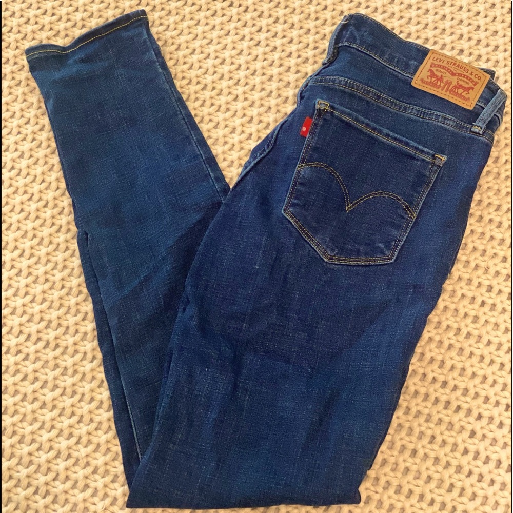 Women’s Levi’s Shaping Skinny Jeans, Size 28